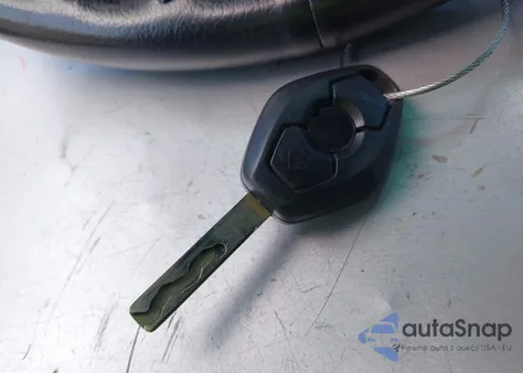 2006 BMW 325Ci z USA, uszkodzony, nr VIN WBABW33416PG99307